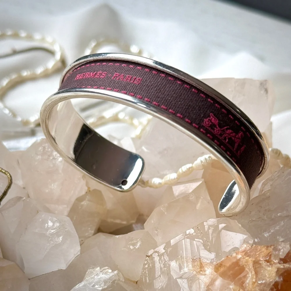 Hermes-Paris Brown Fuchsia Ribbon Silver Cuff Bracelet - Picture 4 of 6